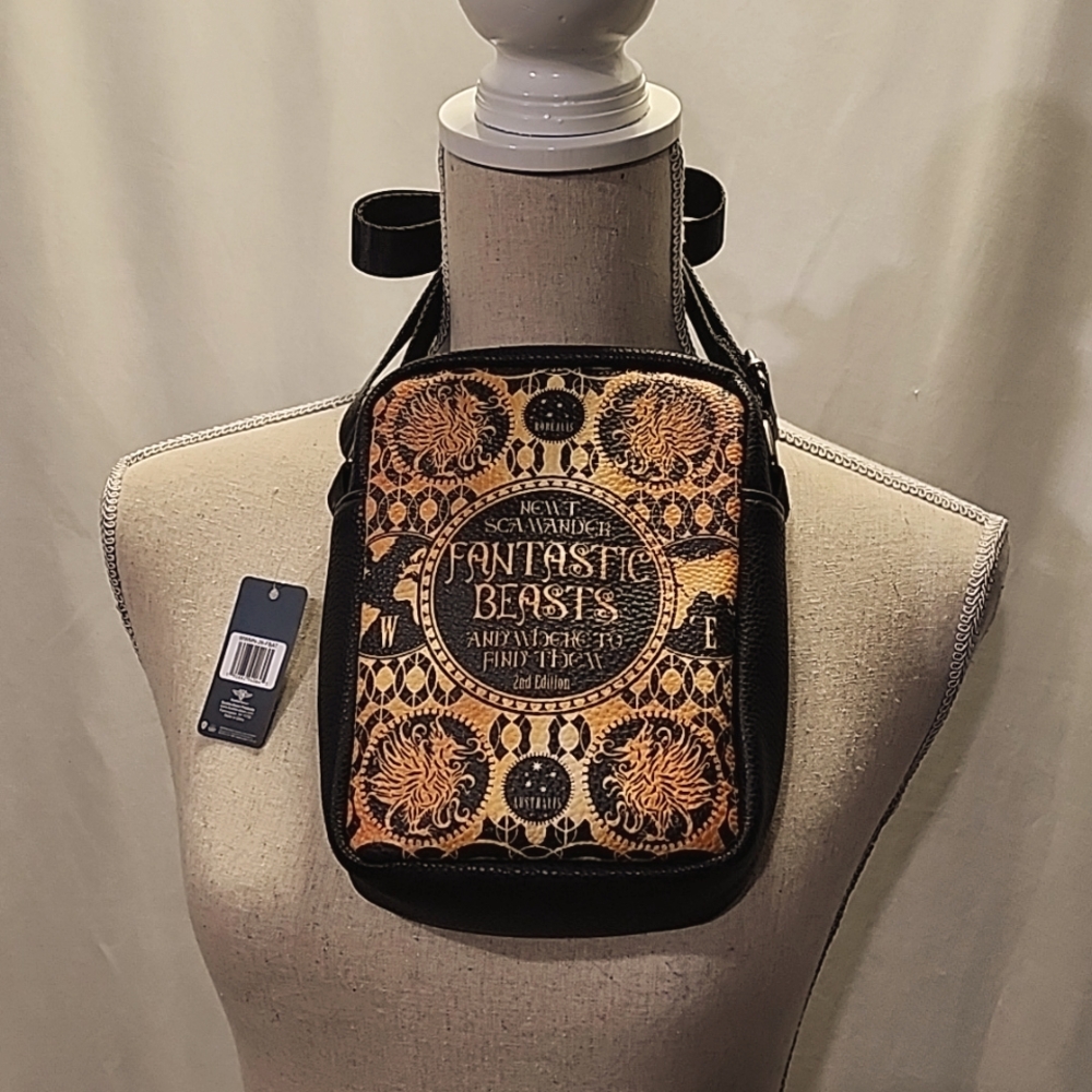 Women's NWT Fantastic Beasts Crossbody Bag
